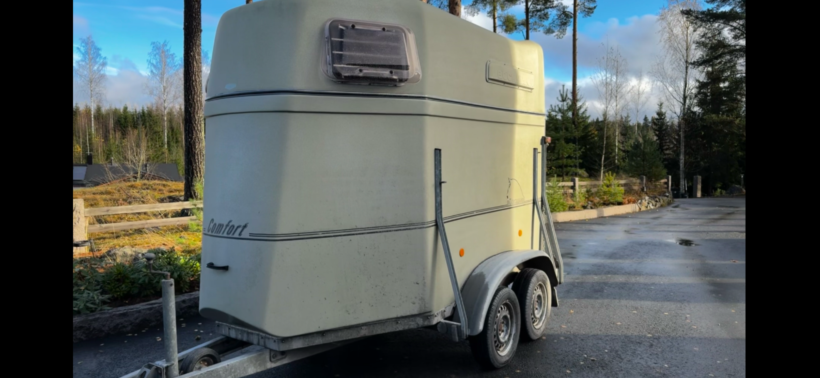 Hevostraileri böckmann