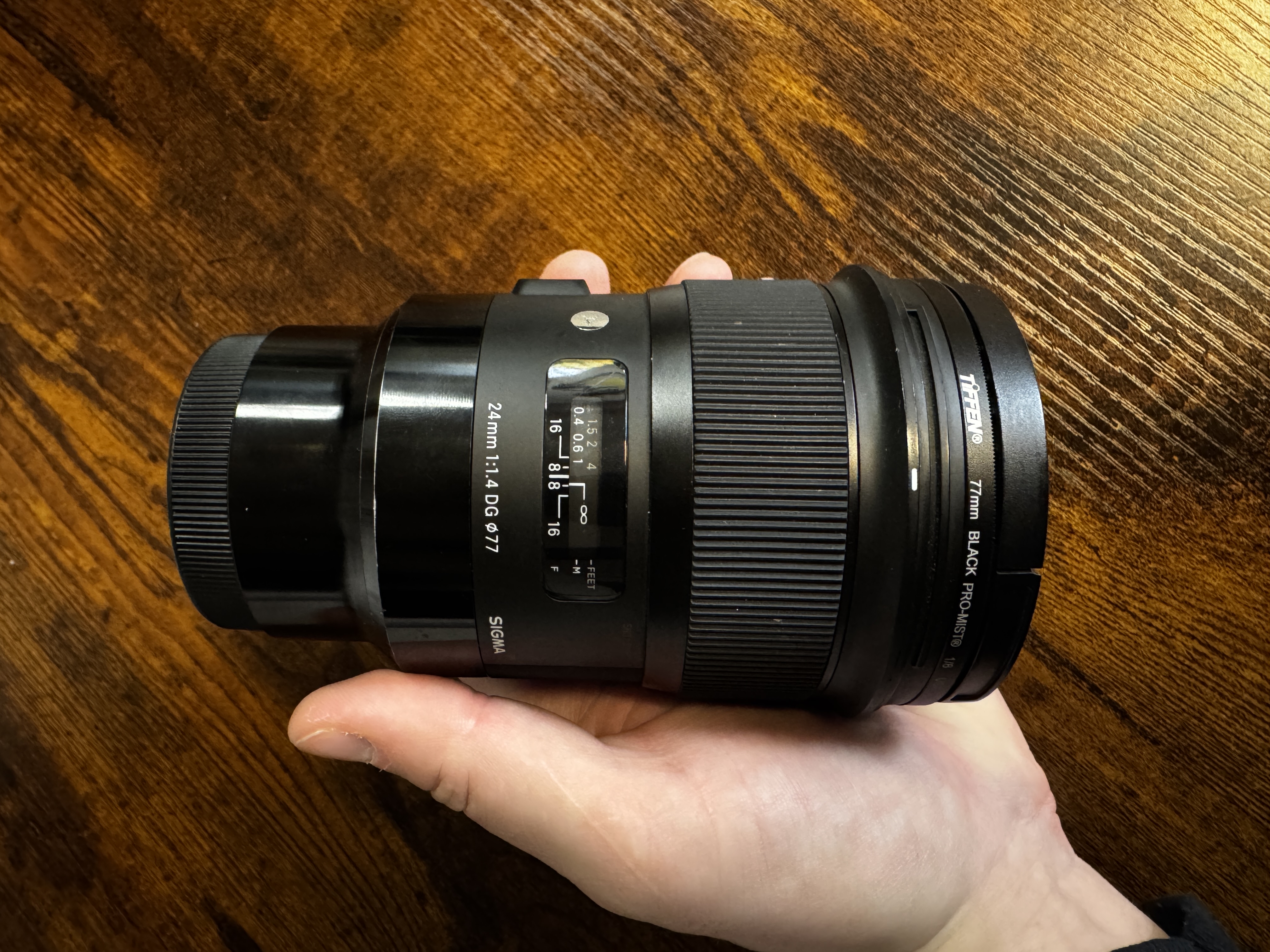 Sigma 24mm 1.4f art lens
