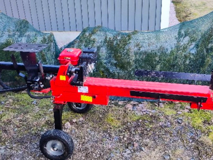 Halkomakone 1m polttomoottorilla