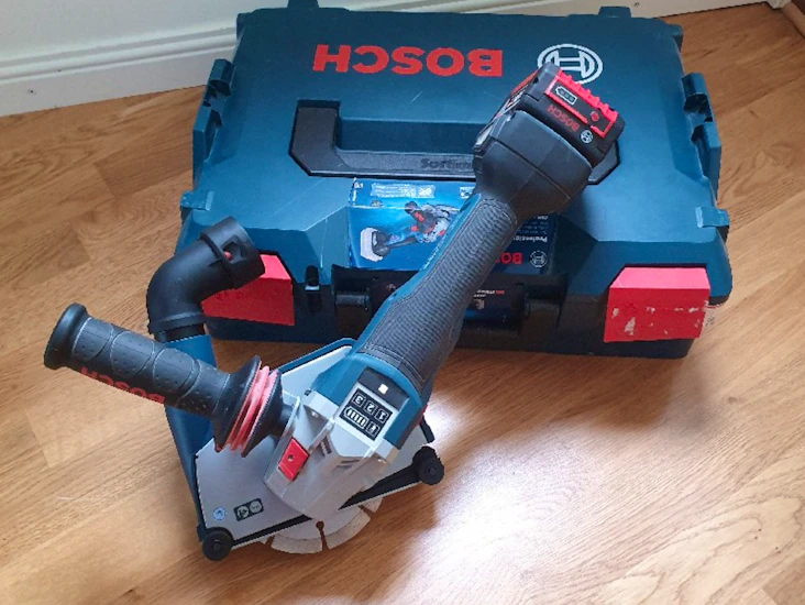 Batteridriven betongsåg bosch