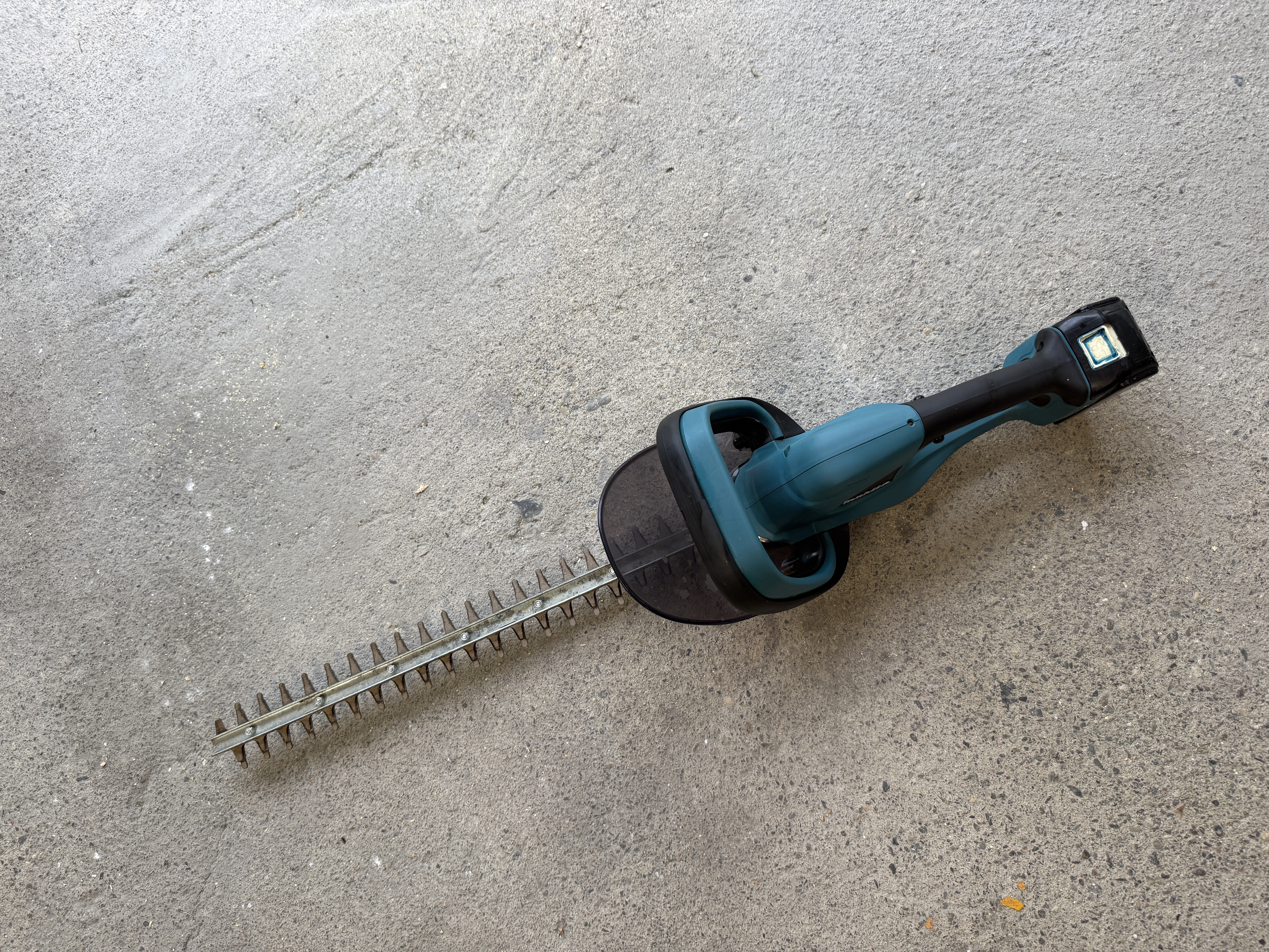Makita hekklipper