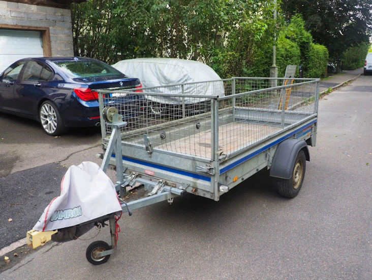 Bromsat 750kg gallersläp med tippfunktion