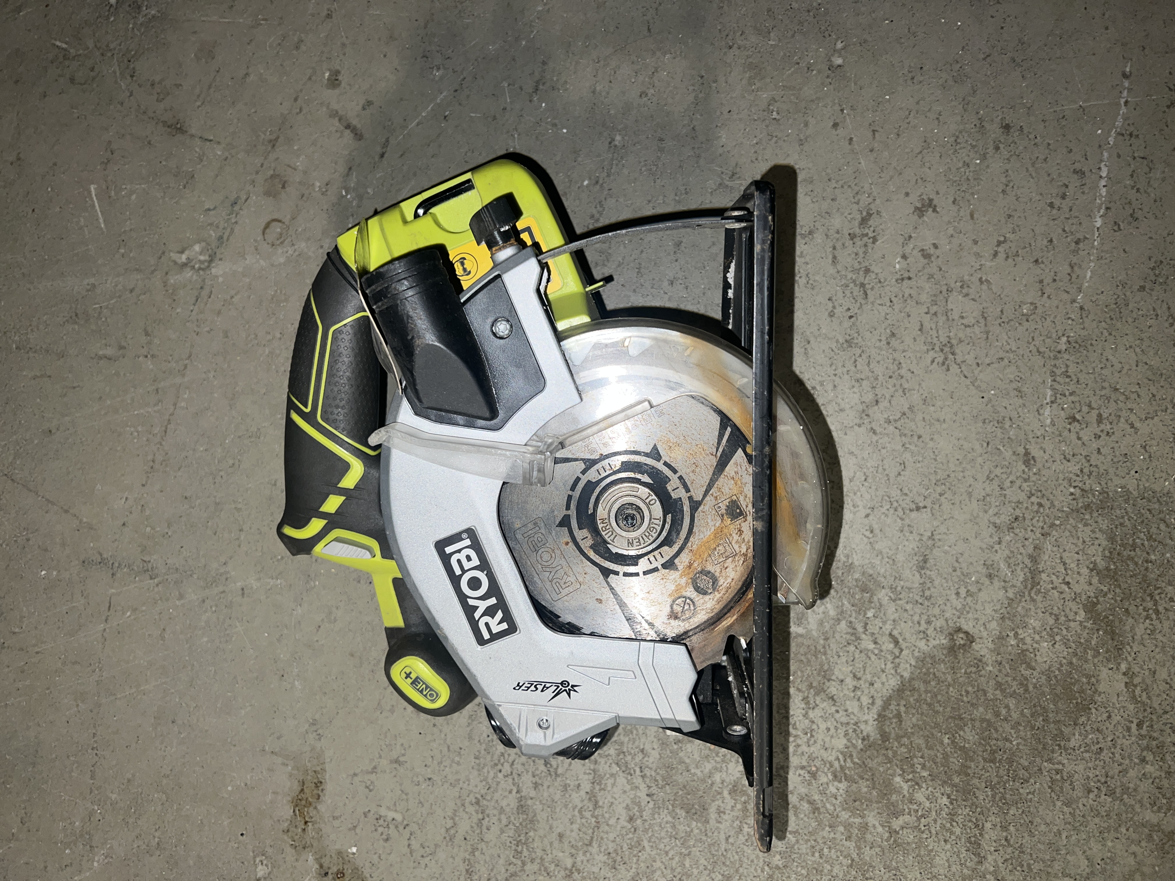 Ryobi one+ 18v cirkelsåg – batteridriven – 4,0 ah