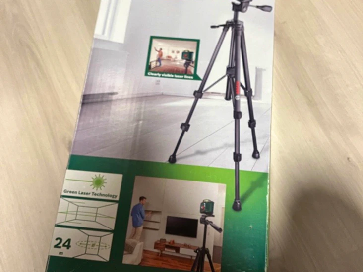 Bosch krysslinjelaser universal level 360