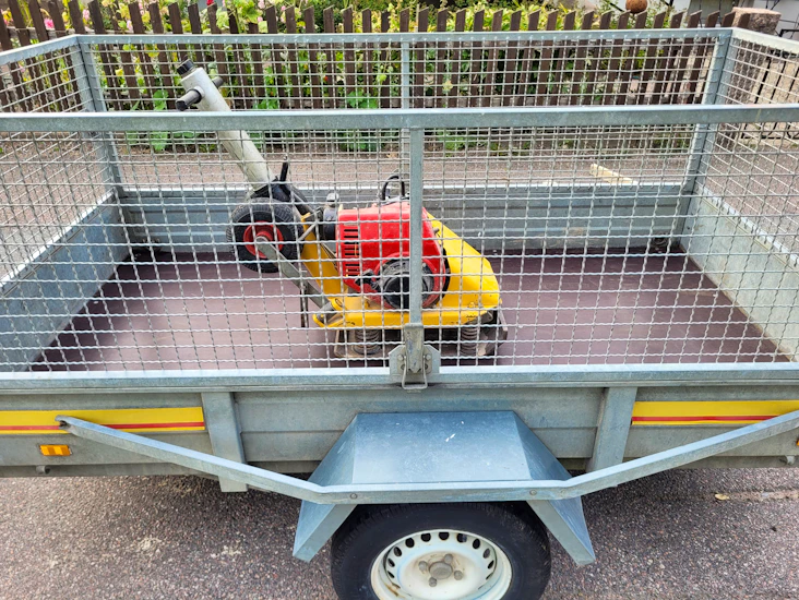 Markvibrator med släpvagn