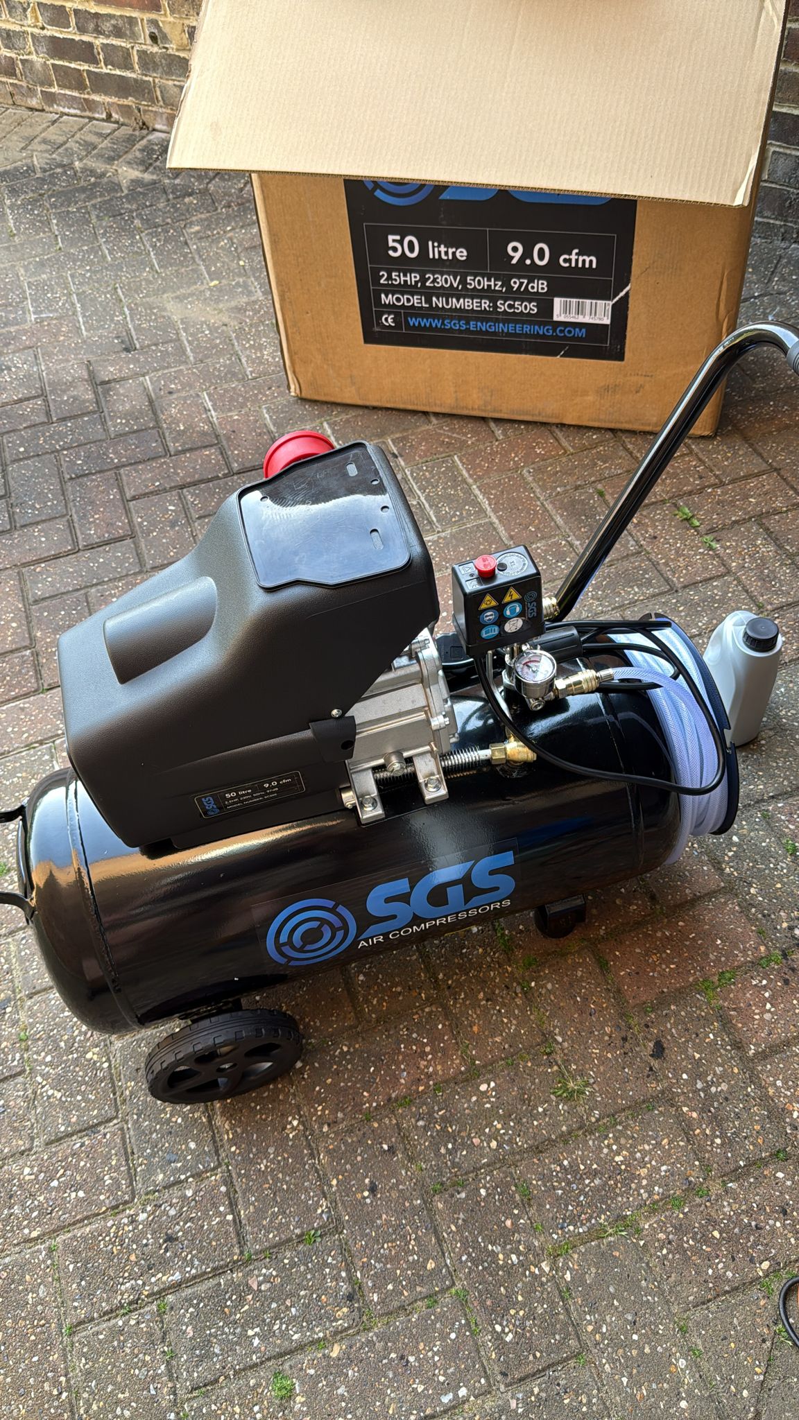 Sgs 50l direct drive air compressor.