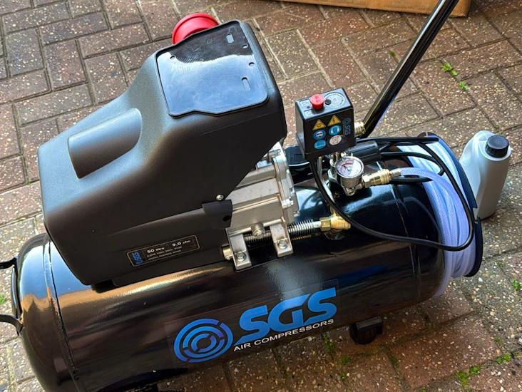 Sgs 50l direct drive air compressor.