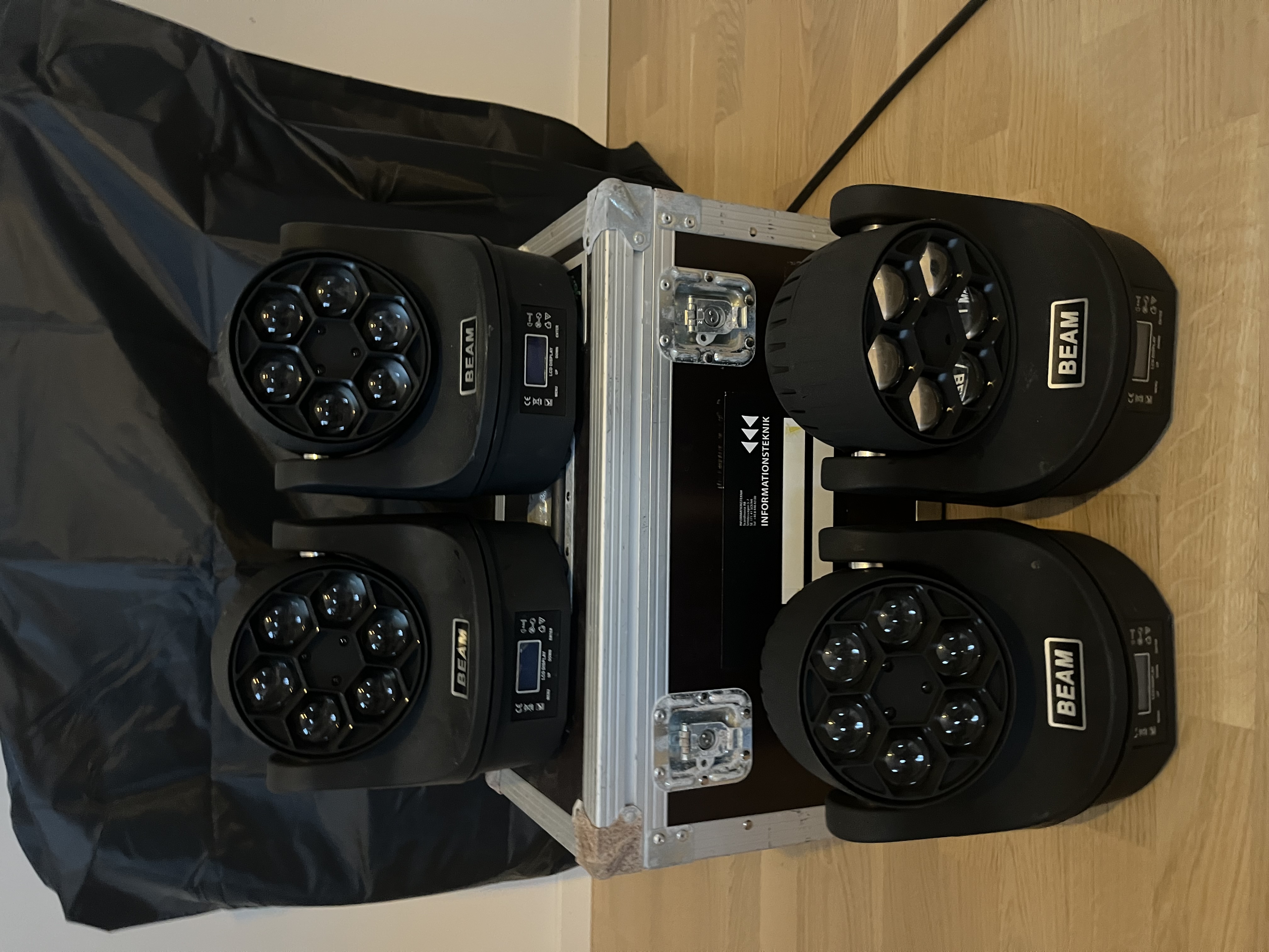 Festpaket ljus 4st moving pixel beam 160