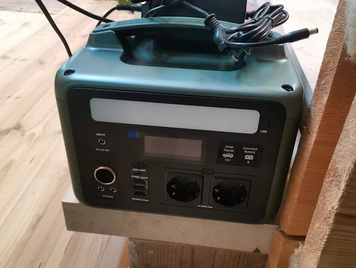 Virtapankki invertterillä+starttibuusteri