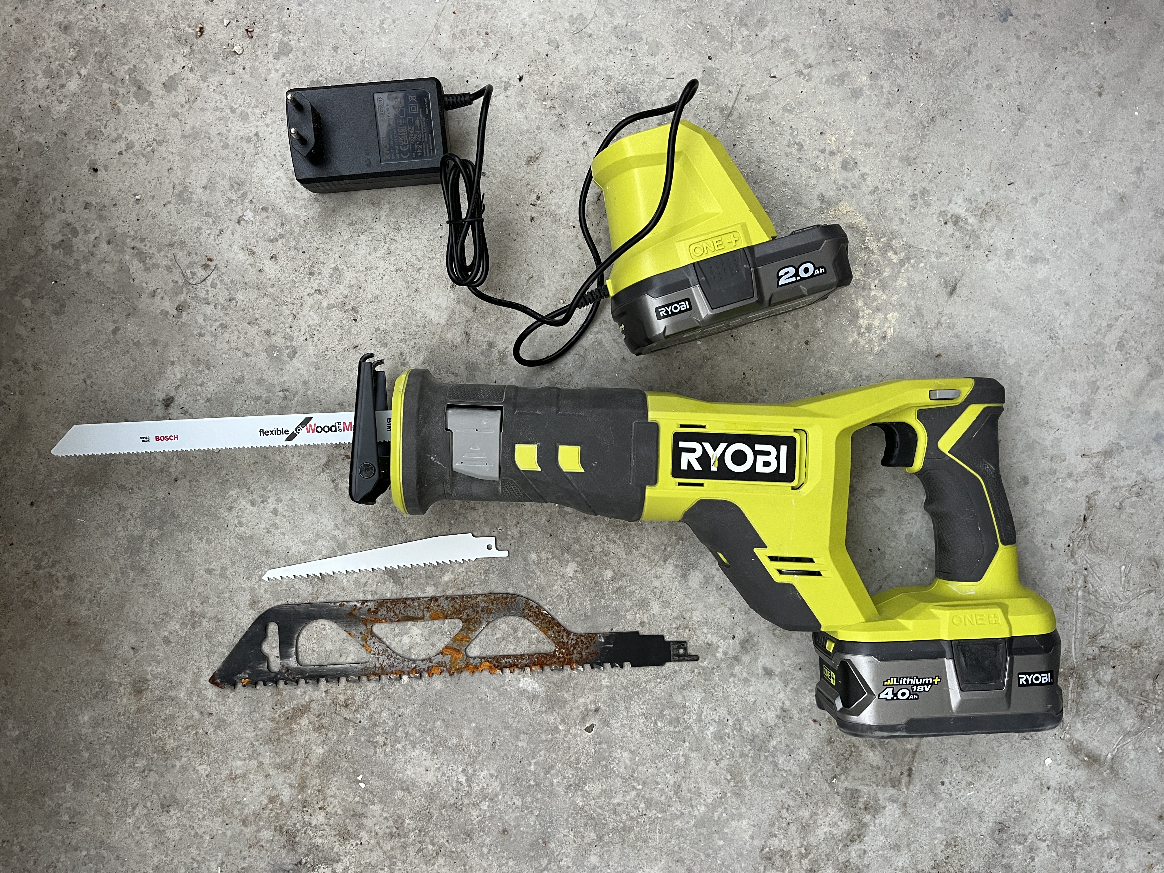 Bajonettsag med tre blader