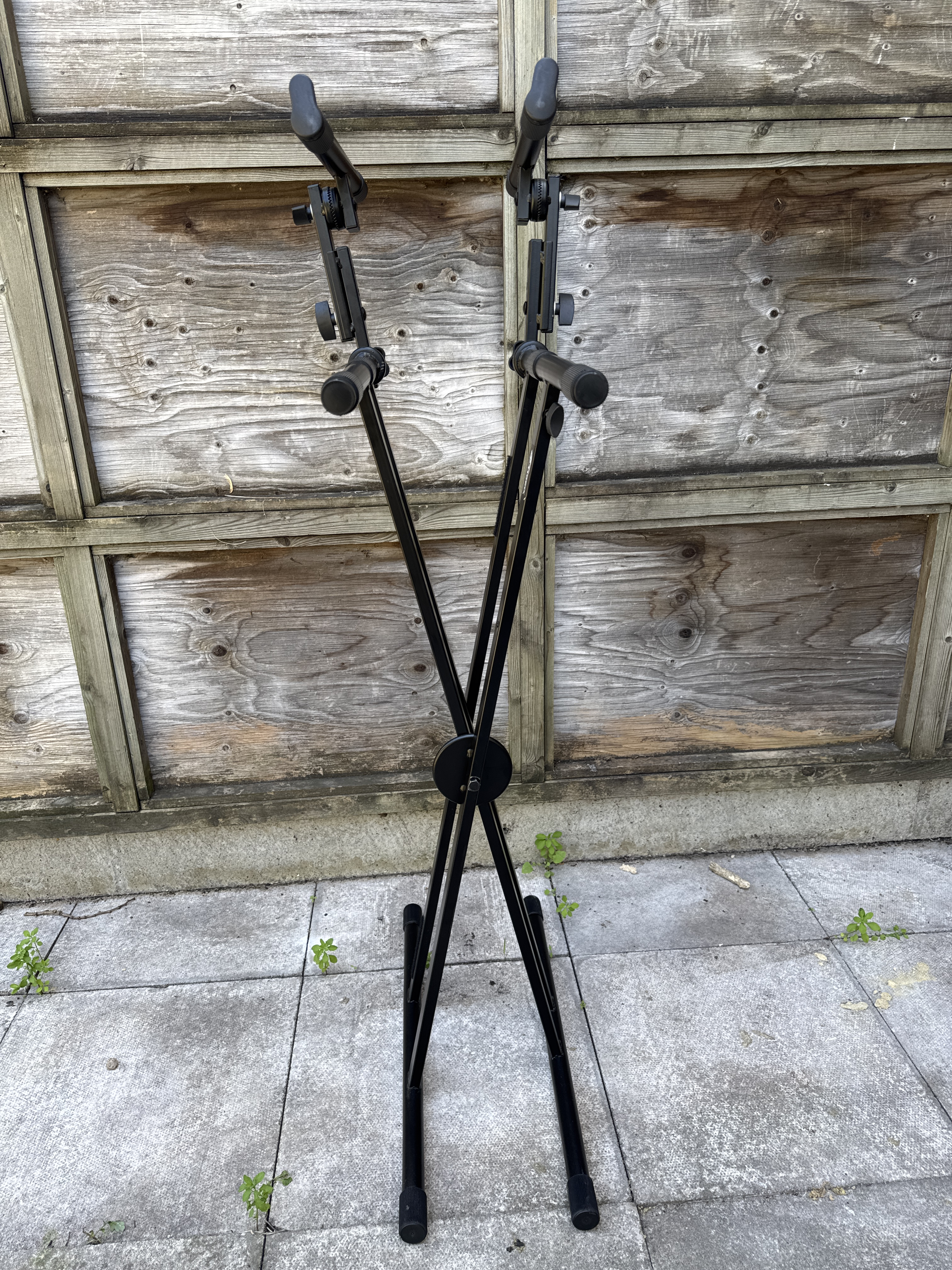 Tiger double braced, quick release double tier keyboard stand 