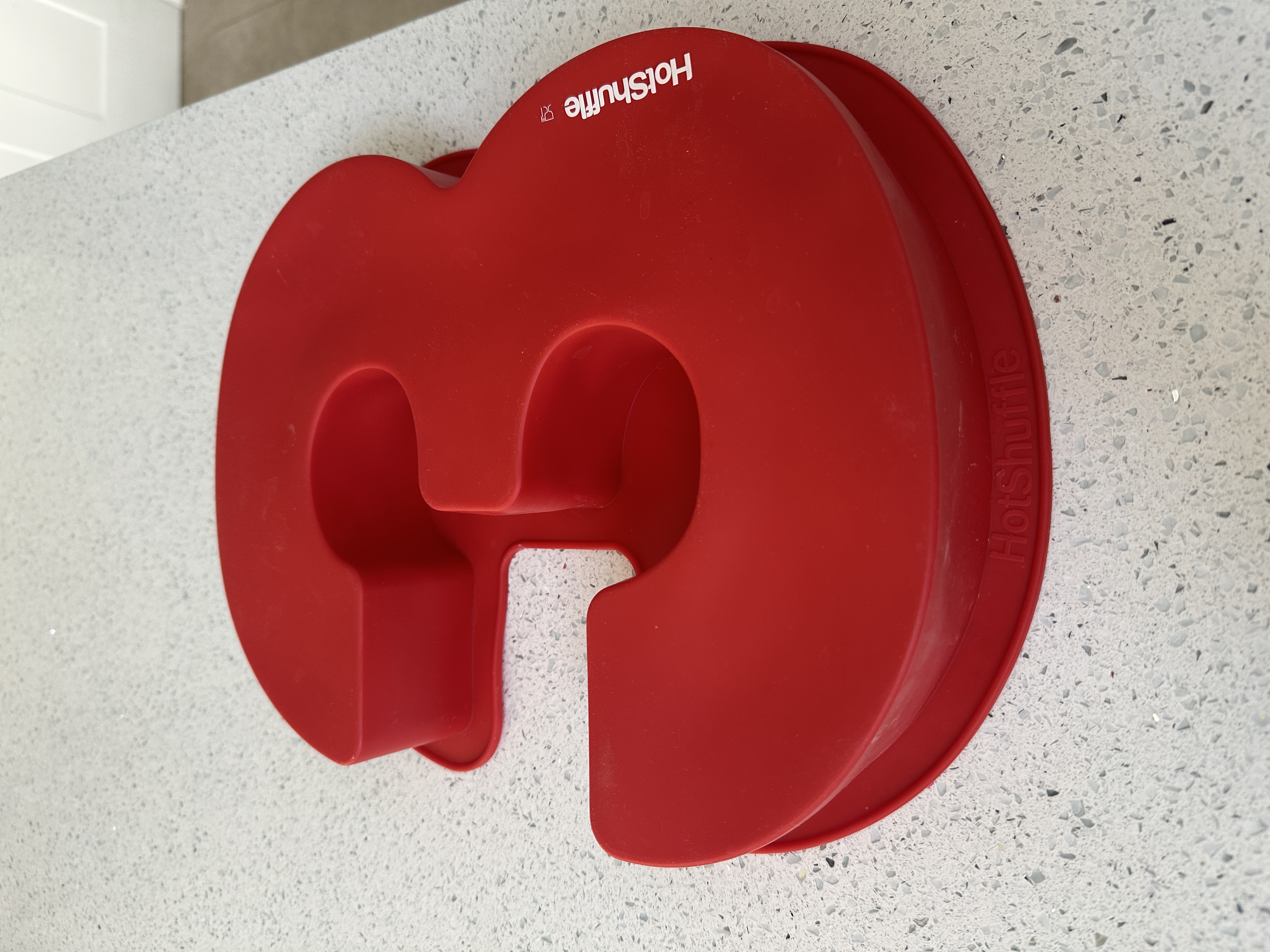 Number 3 silicone cake mould (large) – birthday cakes made easy