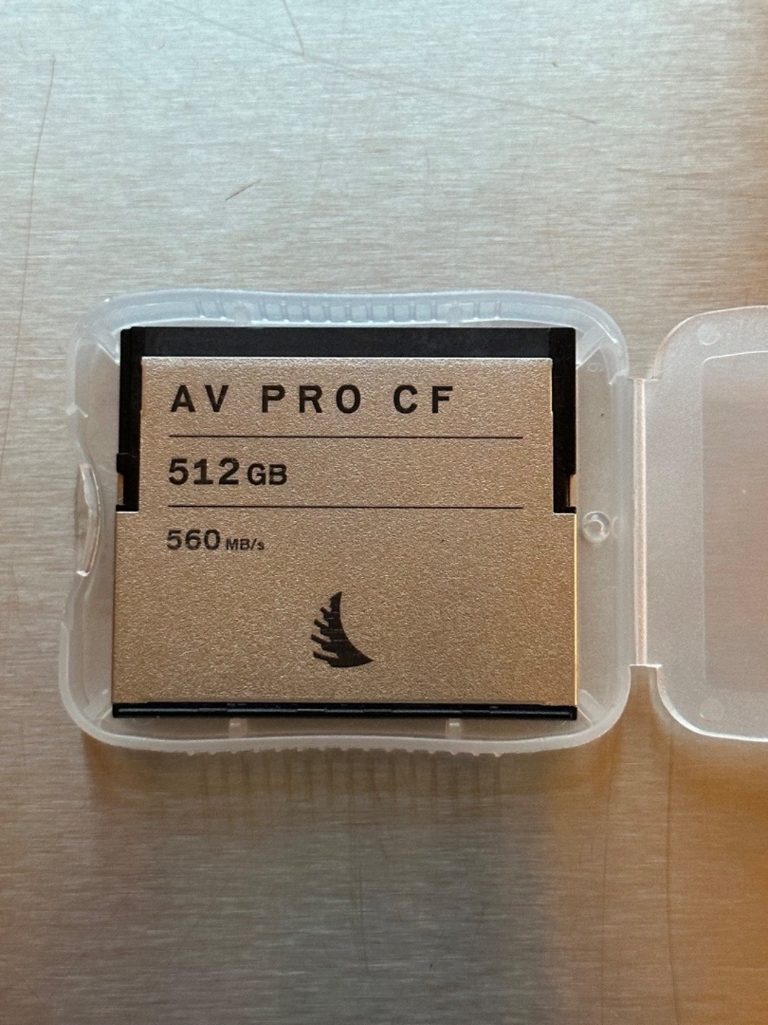 Av pro cf 512gb