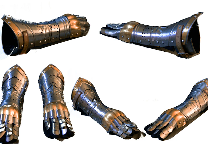 Metal gauntlets