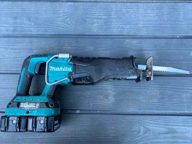 Makita djr360 18+18v