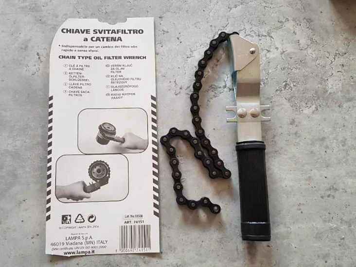 Oljefilteravdragare för en bil