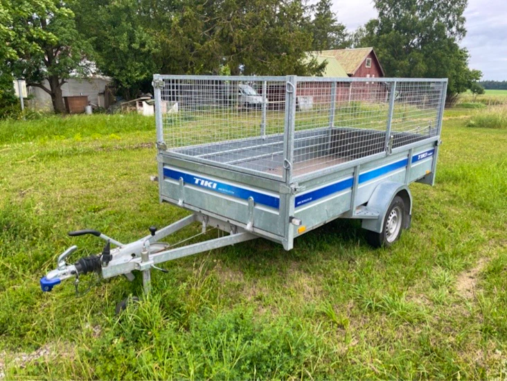 Släpvagn 300x150 lastutrymme