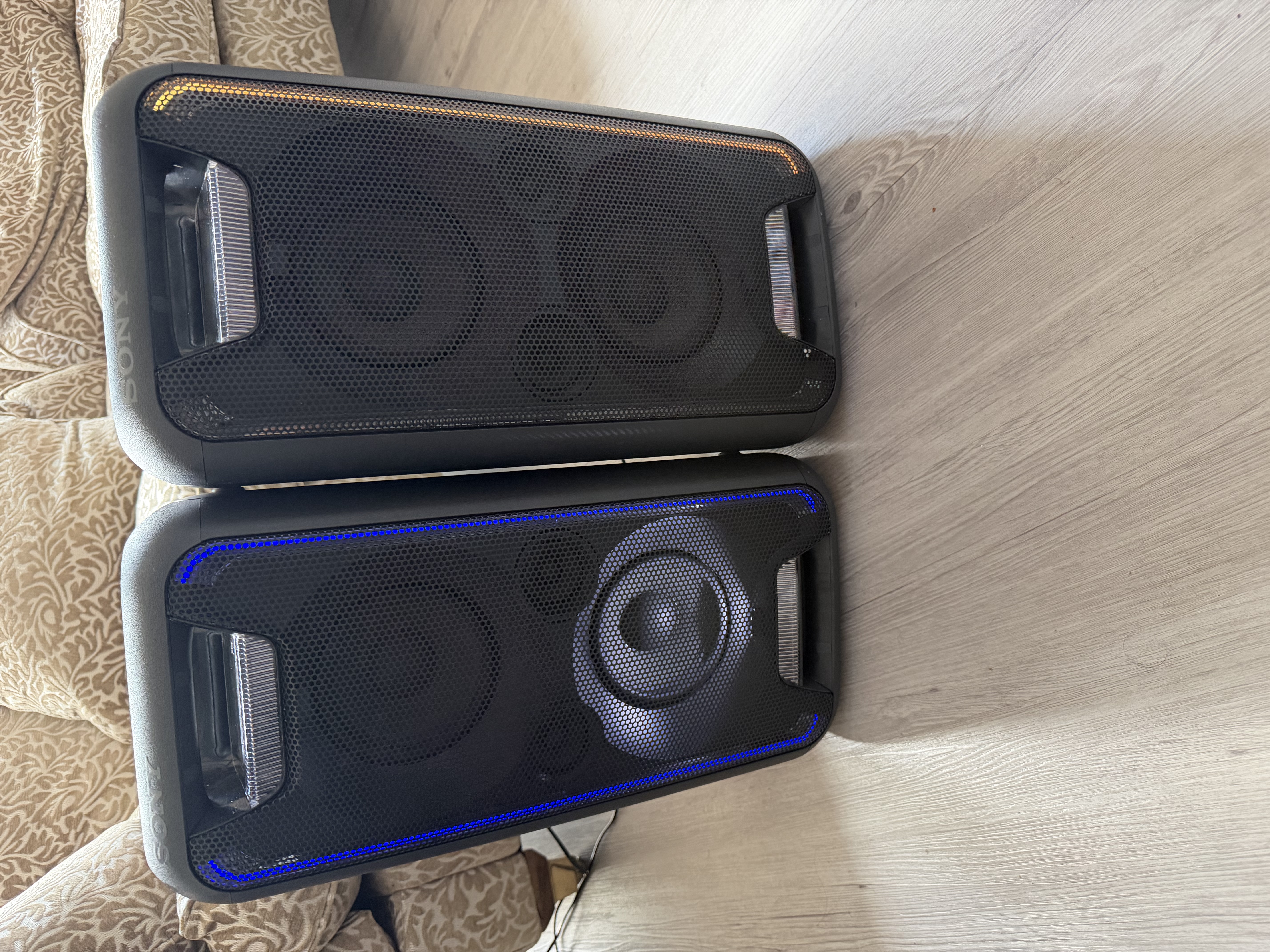 Sony gtk-xb5 bluetooth party speakers (pair)