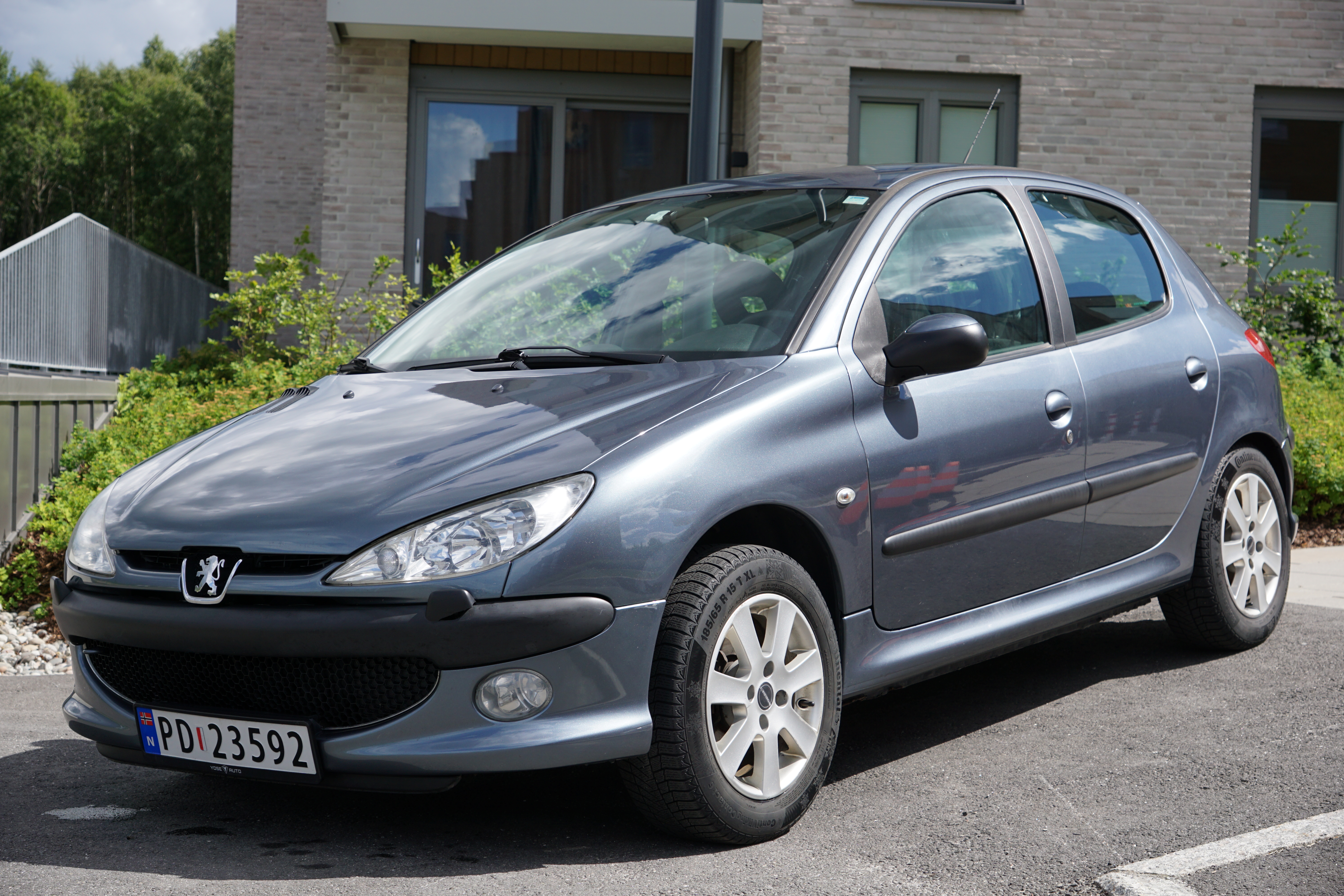 Peugeot 206  / lav km / eu ok / s+v