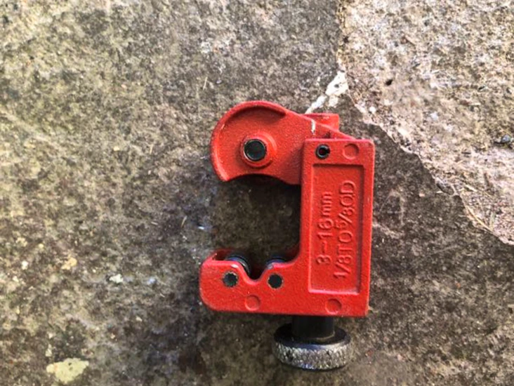 Röravskärare, rörkap