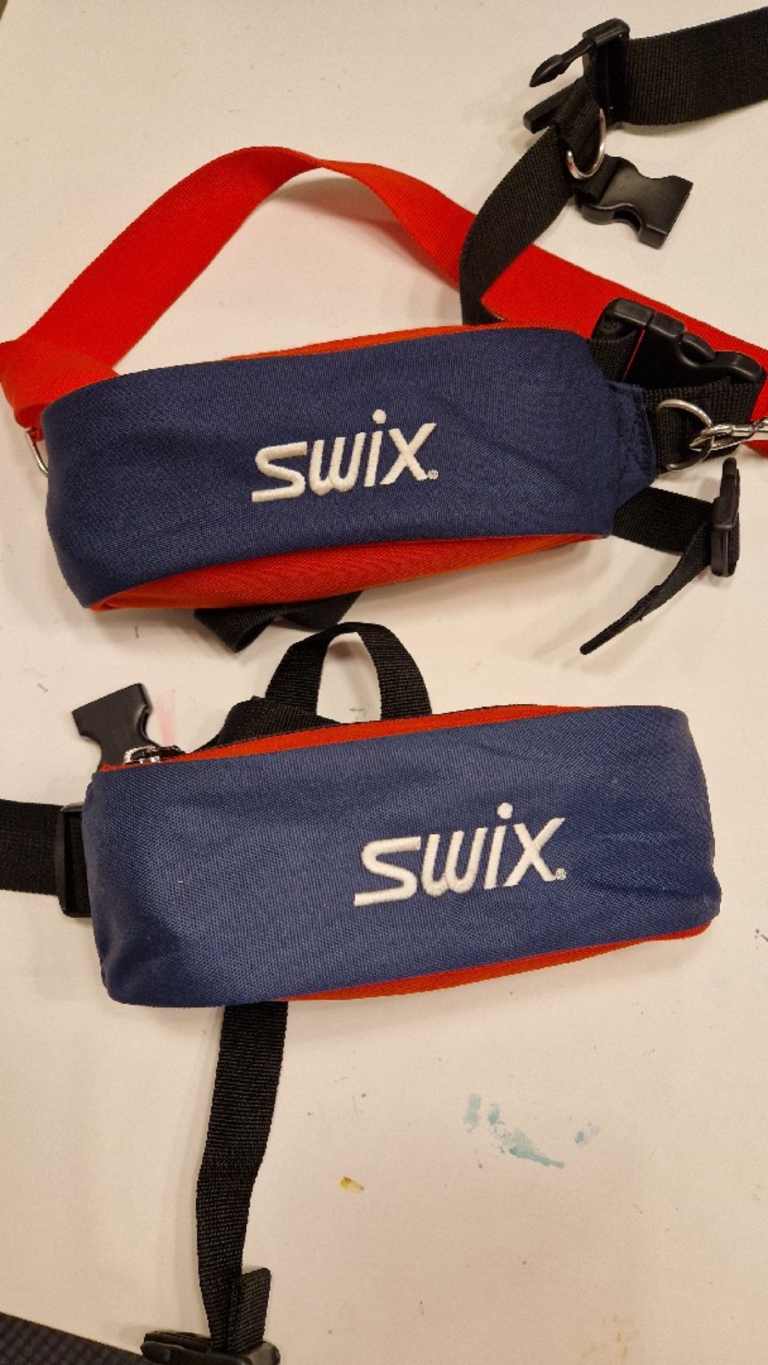 Skidsele i praktisk midjeväska