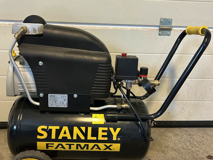 Stanley fatmax kompressor