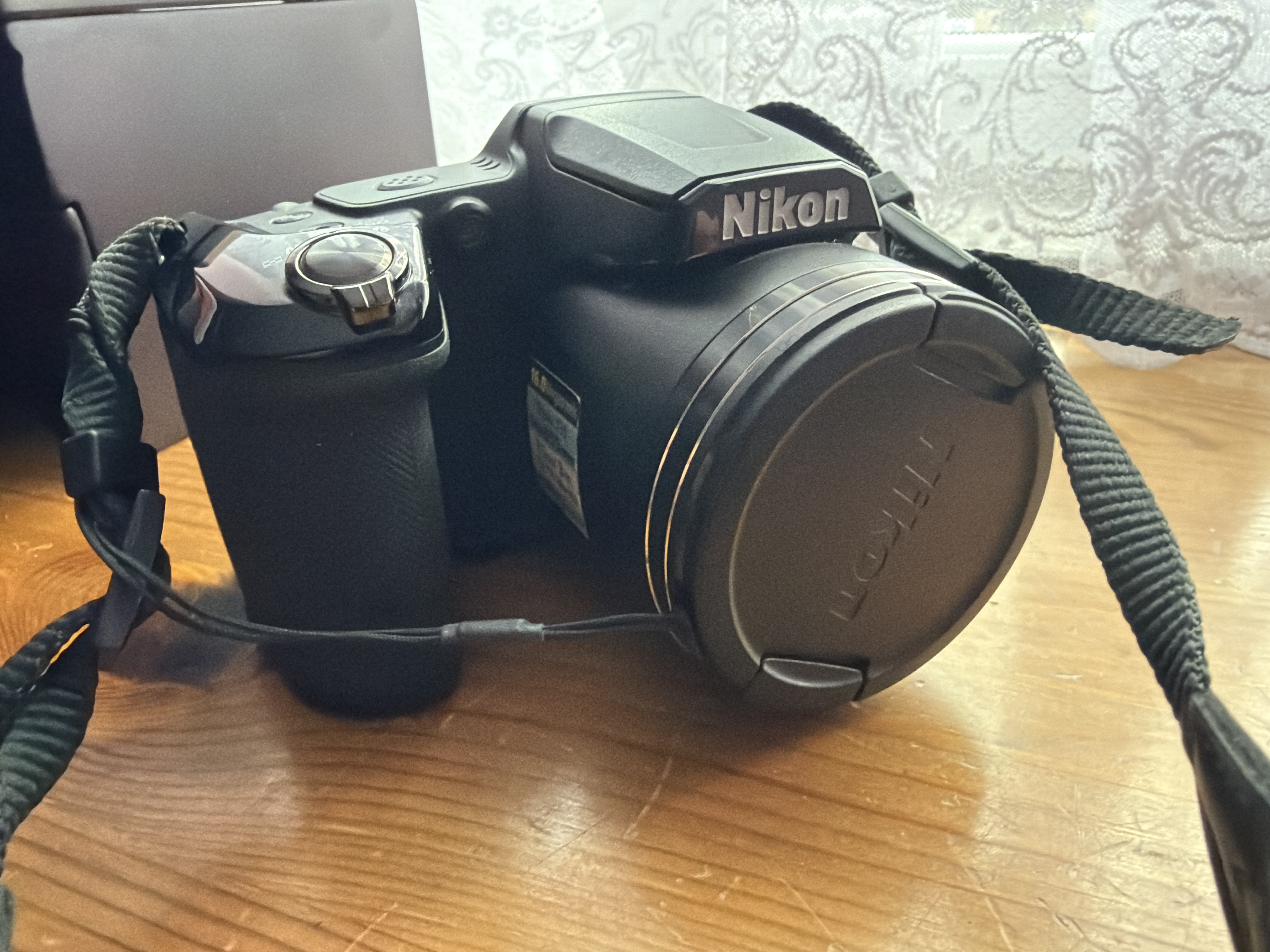 Nikon camera coolpix l840 bridge camera 16 mega pixel with zoom lens full hd recording 