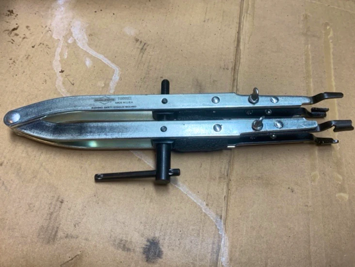 Ventilverktyg / ventiltång briggs & stratton