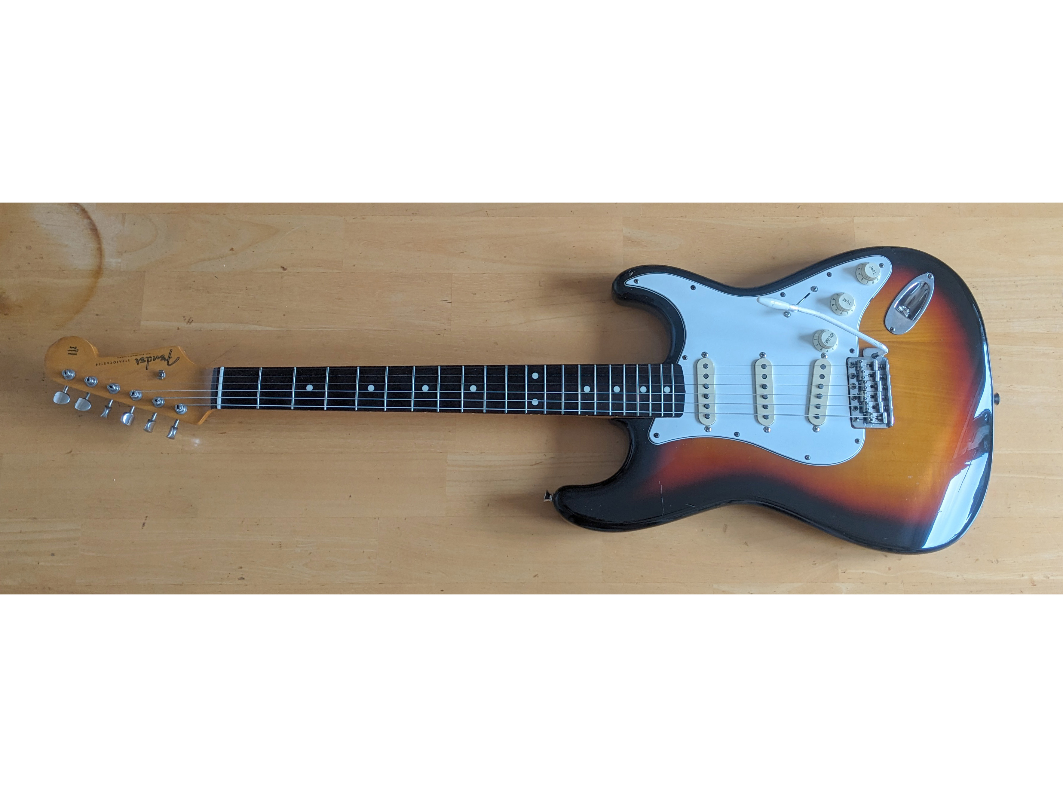 Fender stratocaster 90s japan electronic guitar with 61 vintage pickup