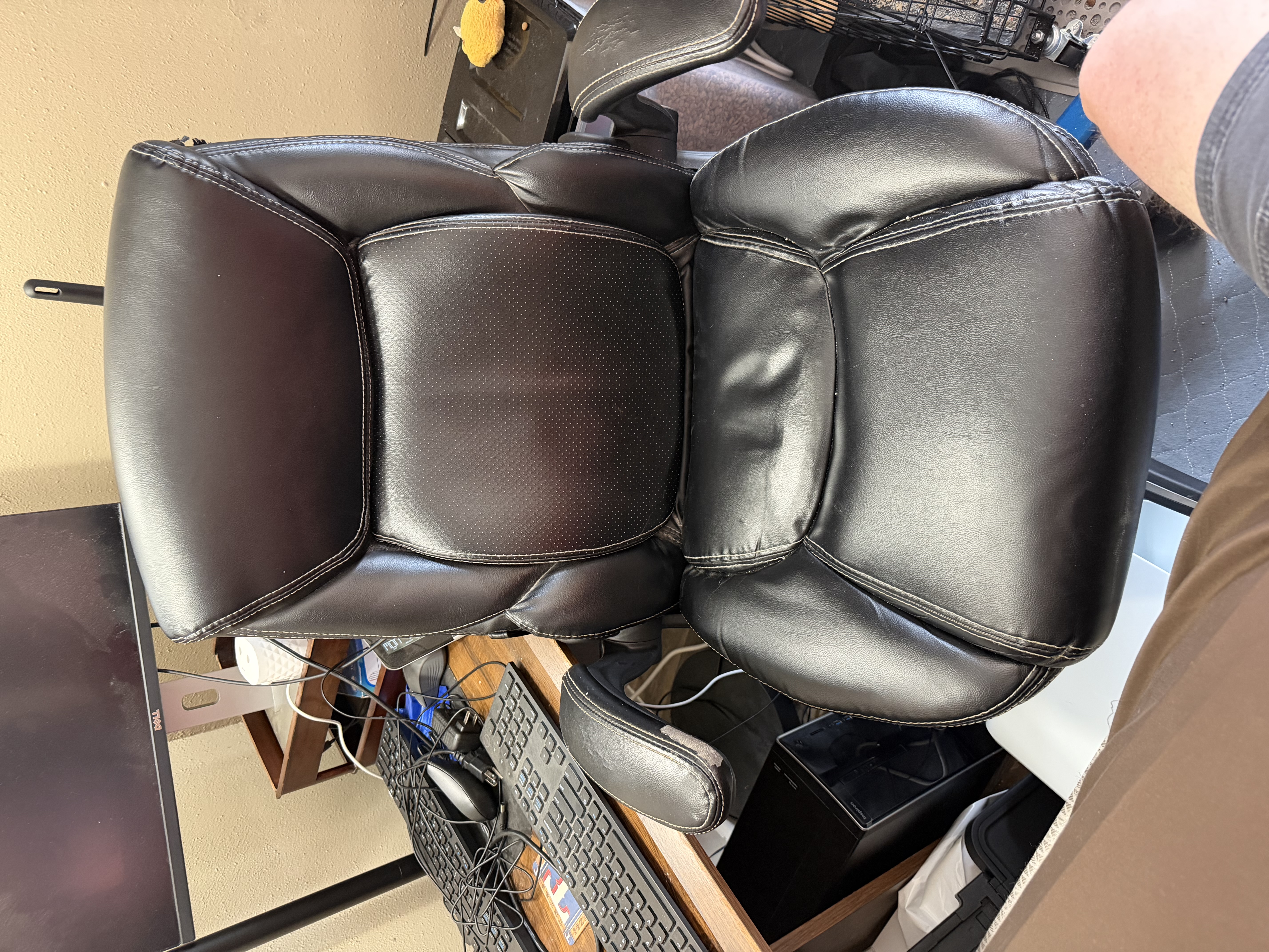 Office chair 