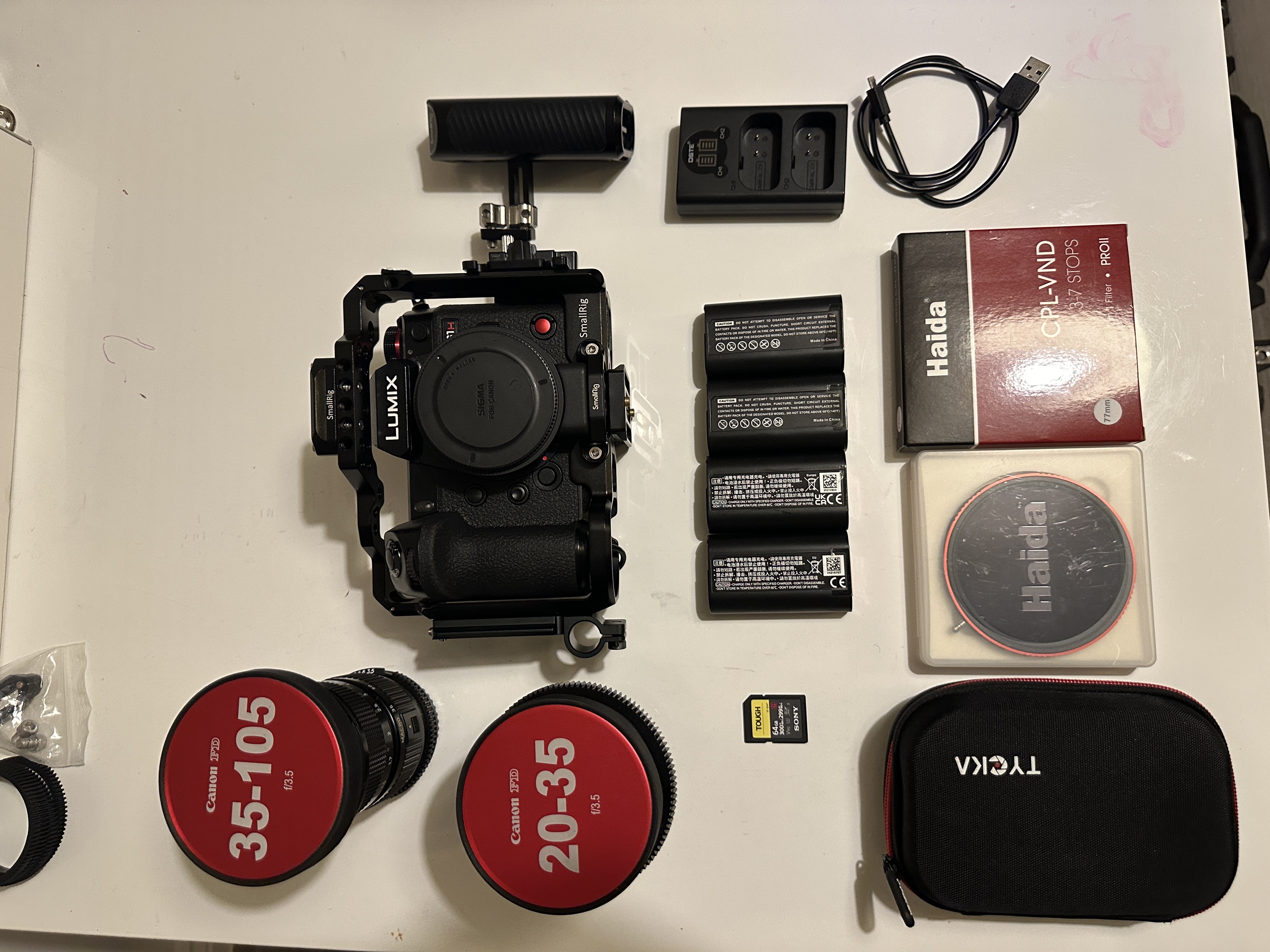 Panasonic s1h + 2 vintage canon lens + atomos