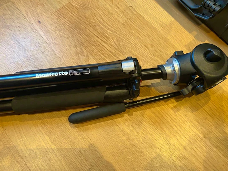 Kamerastativ med videohuvud