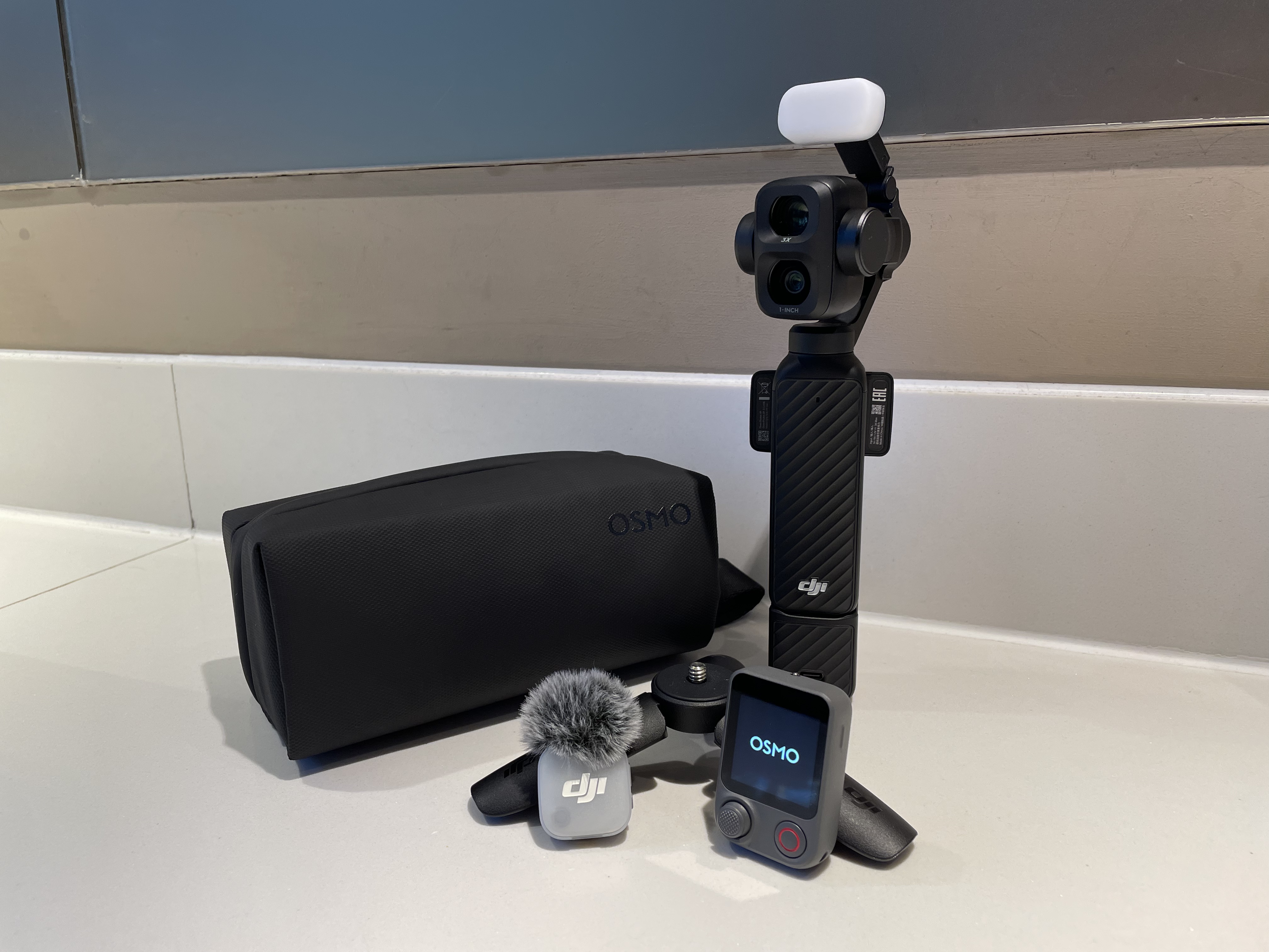 Uk first dji osmo pocket 4 pro vlog combo with dji mic mini 2 100gb storage