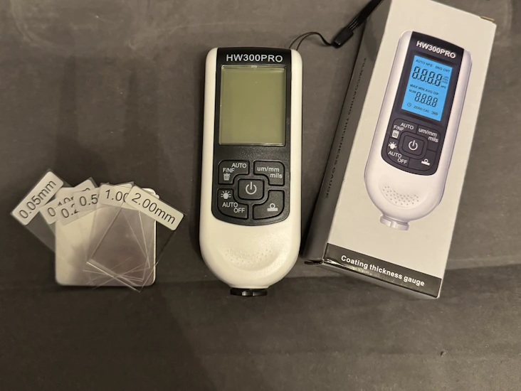 Maalipinnan paksuusmittari