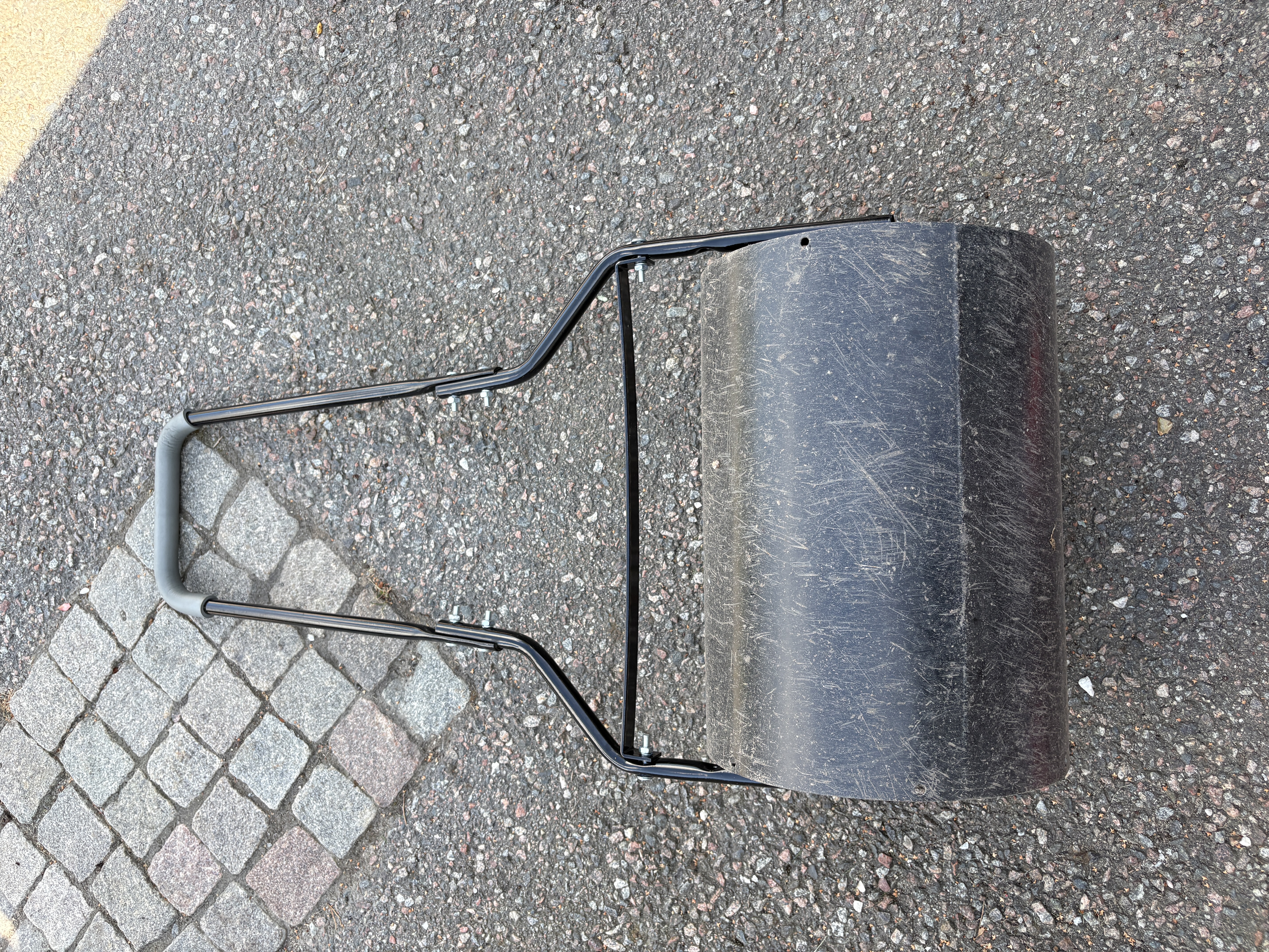 Slätvält/trädgårdsvält förfylld med sand 30-40kg