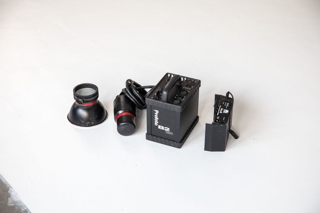 Profoto b3 med dubbla lamphuvuden