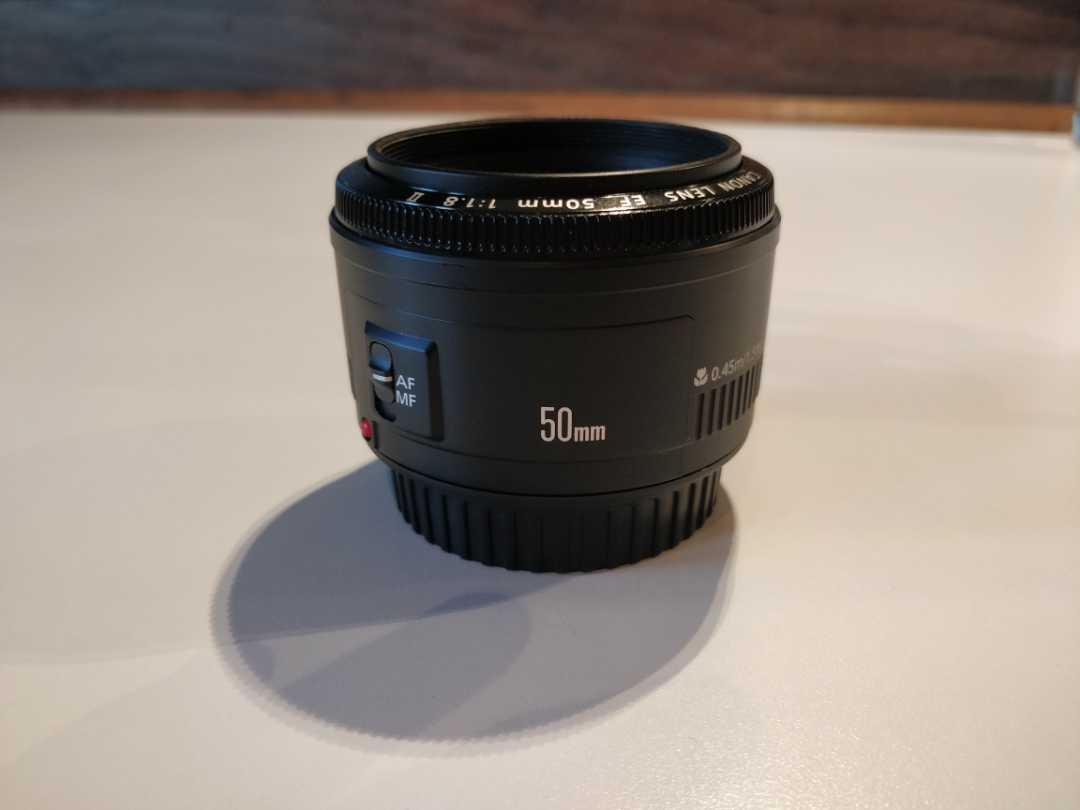 Fast ef50mm  1:1.8 objektiv