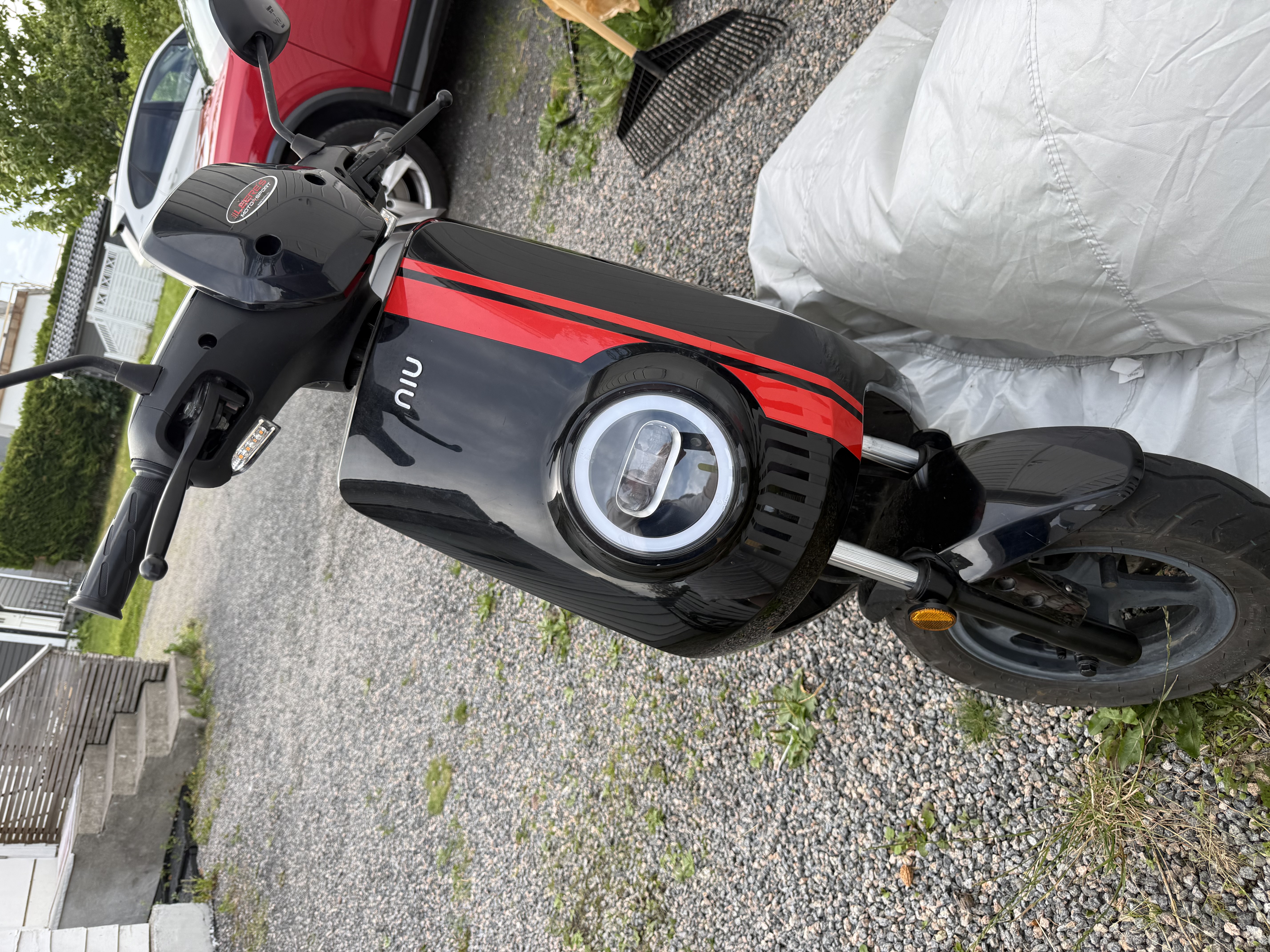 Elektrisk scooter med 75 km rekkevidde 