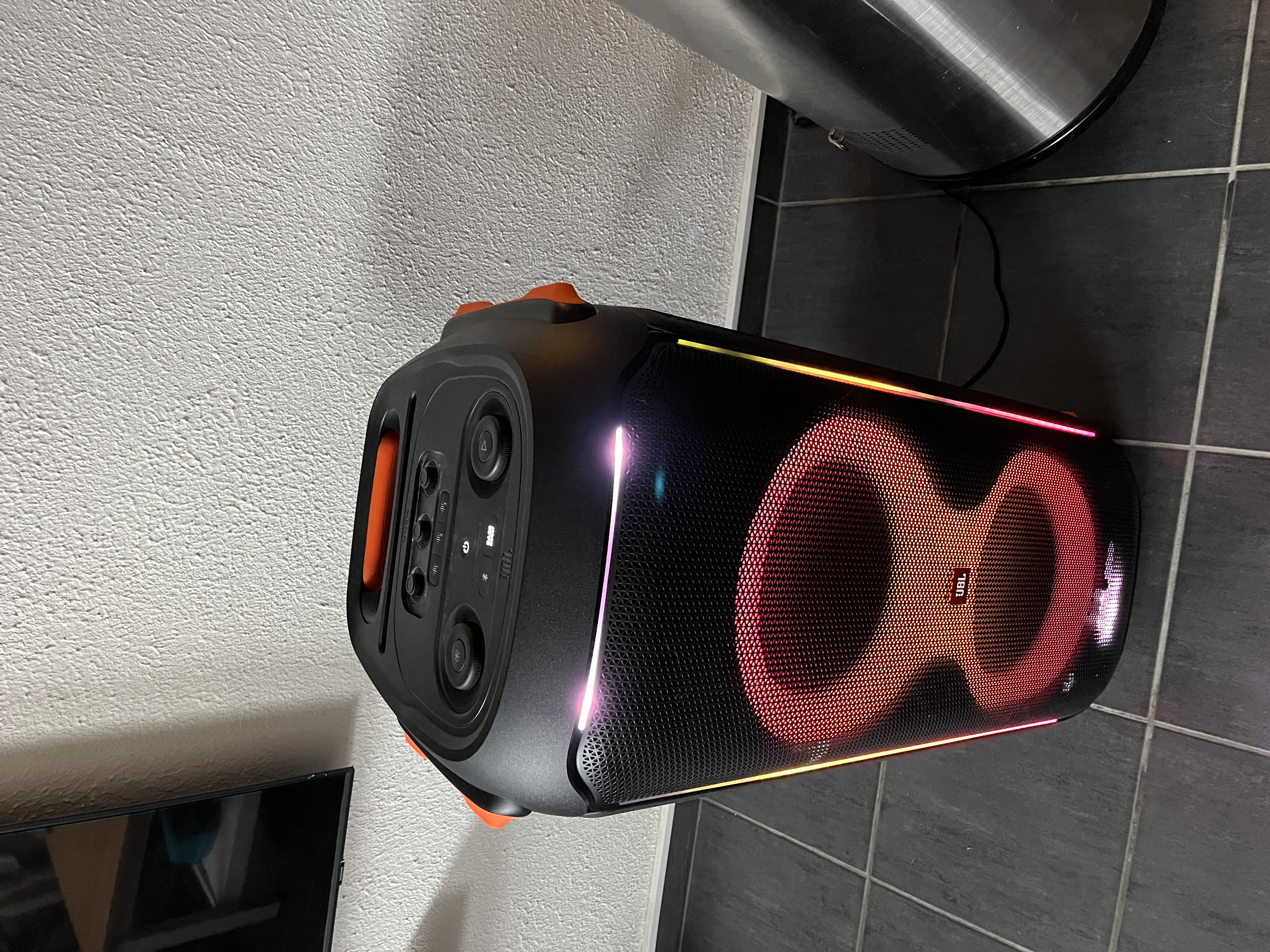 Jbl partybox 710 partyhögtalare