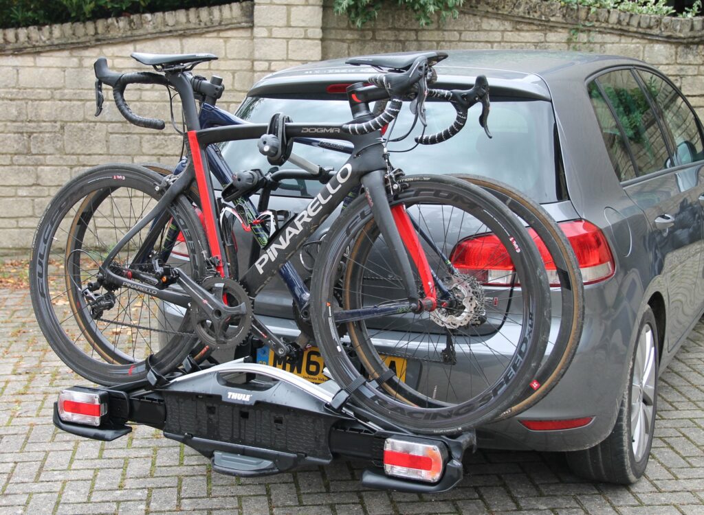 Thule velocompact 925 towbar bike rack – 2 bikes, tilting & lockable