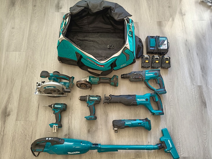 Makita työkalusetti(kuljetus)