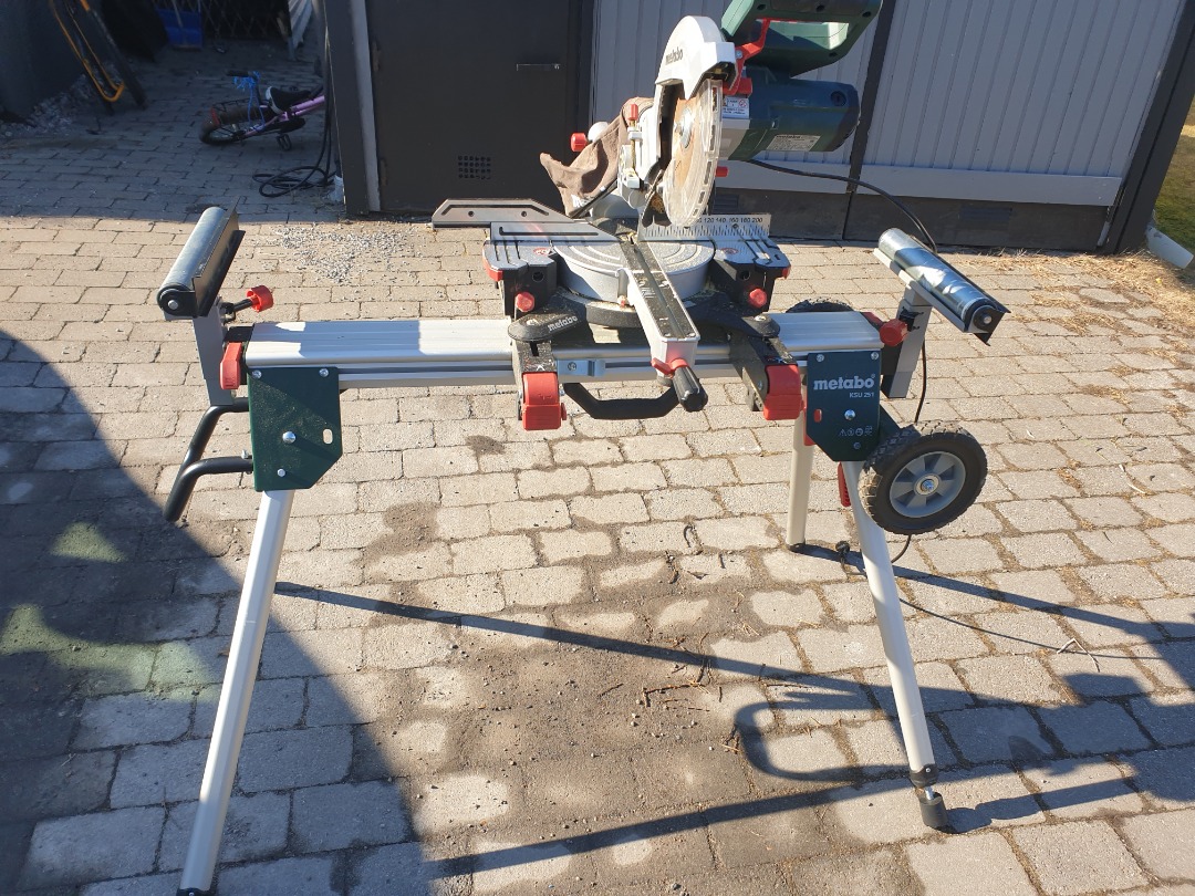 Kap- & gersåg med stativ