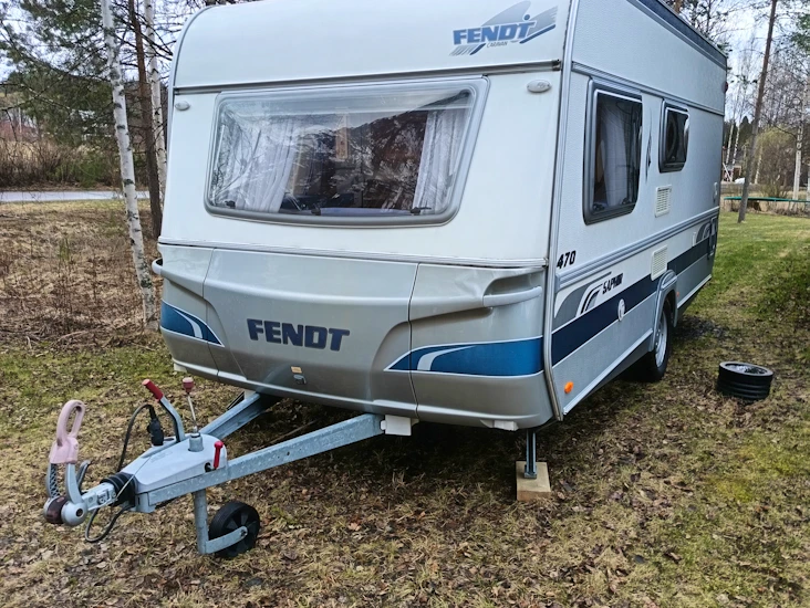 Asuntovaunu fendt saphir 470 tdk