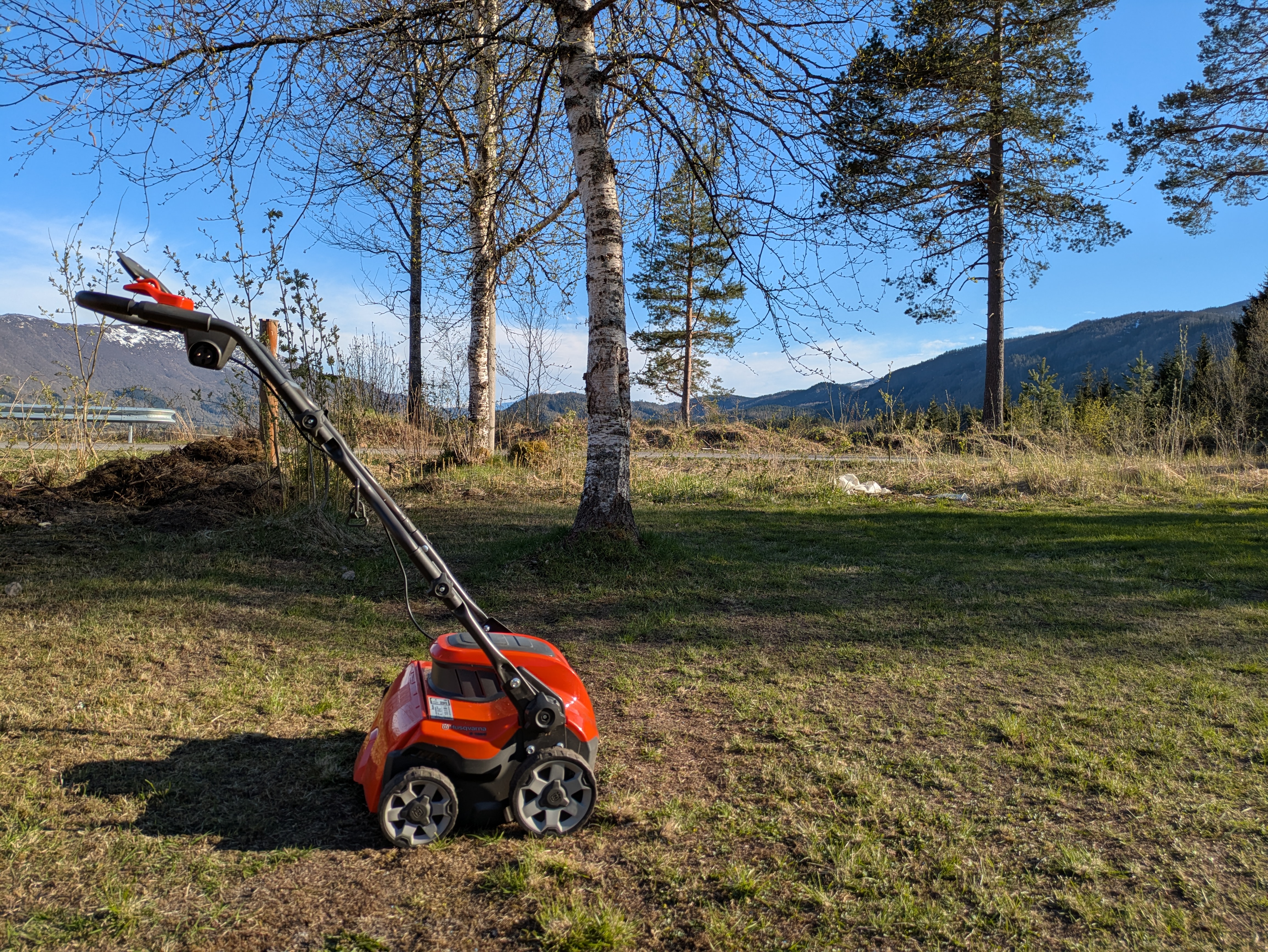 Vertikalskjærer/mosefjerner