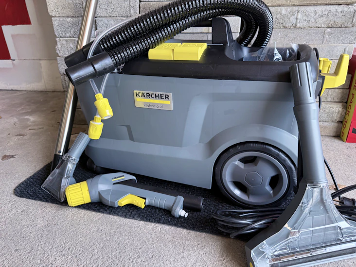 Professionell textilvård maskin / karcher puzzi 10/1 (textiltvätt ) gratis leverans