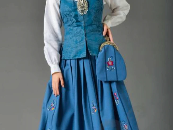 Hedmarksbunad 1955 modell strl s