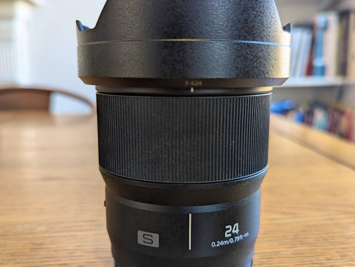 Panasonic 24mm f/1.8 s