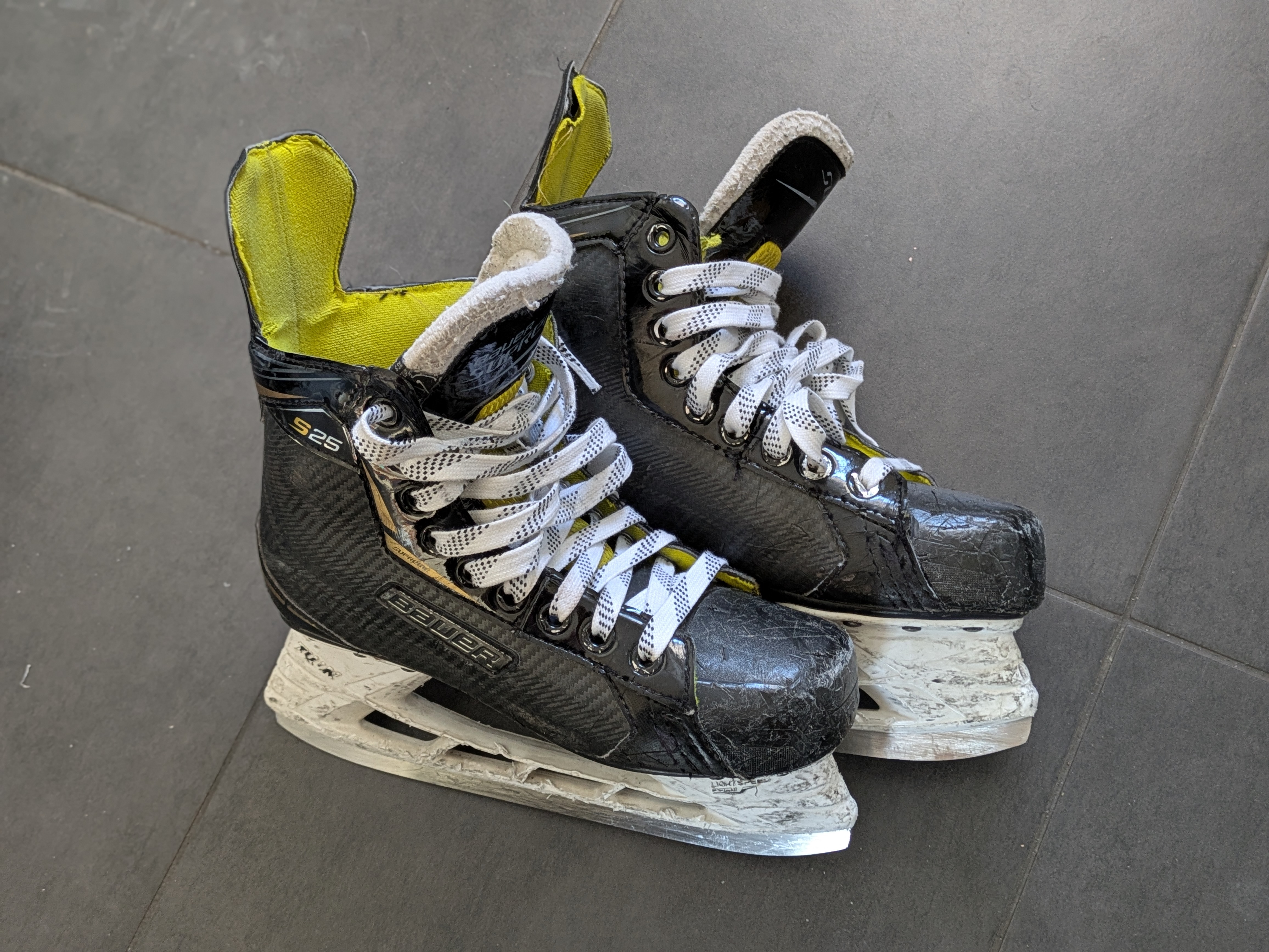 Slipade skridskor stl 37,5