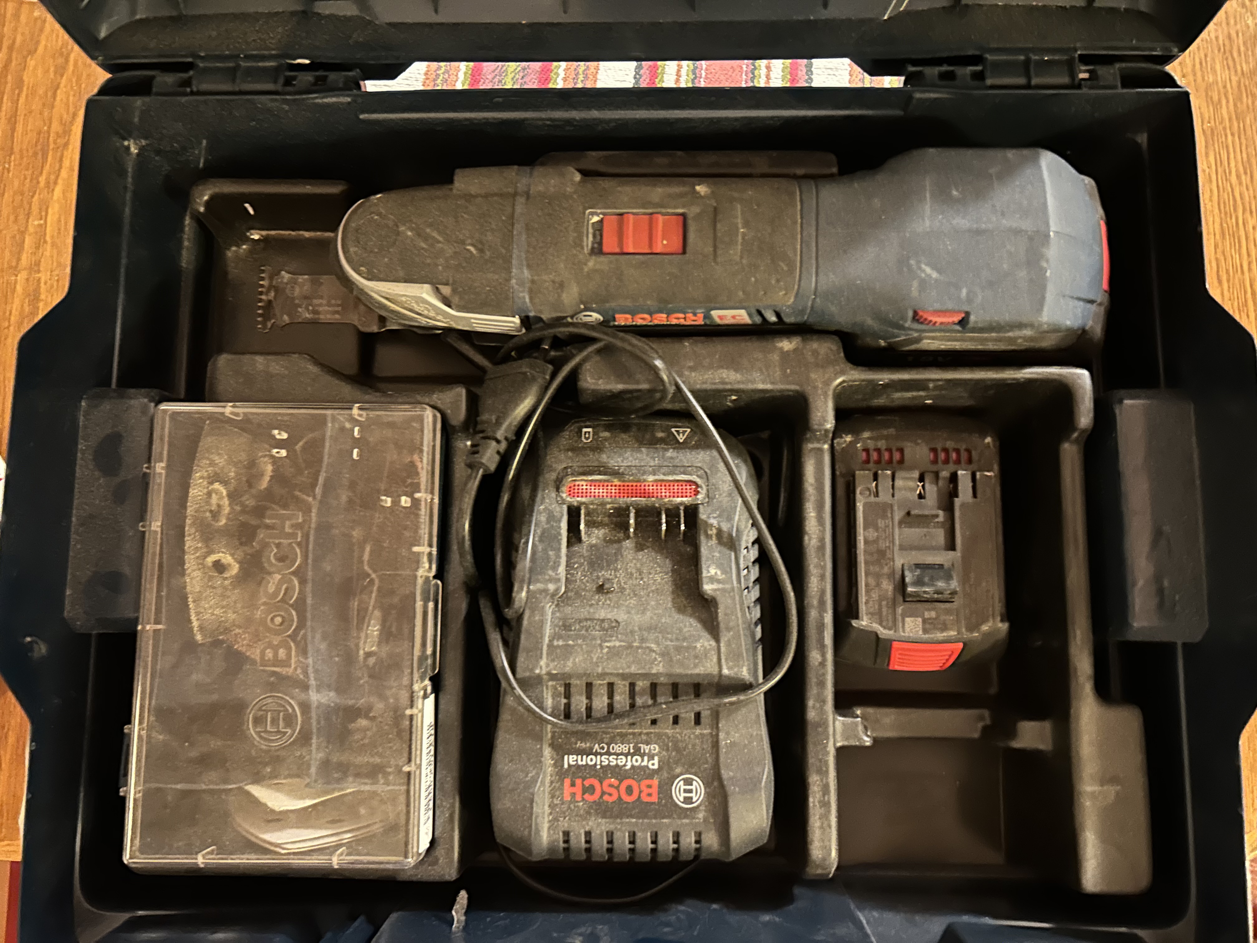 Bosch professional gop 18v28 multiverktyg 