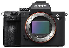 Sony a7iii with zoom lens 35-70 